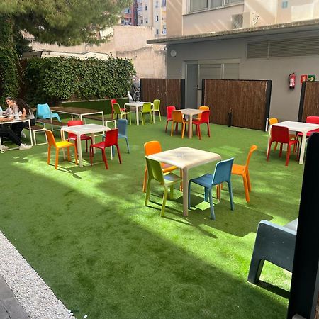 Residencia Universitaria Resa La Ciutadella Barcelona Bagian luar foto