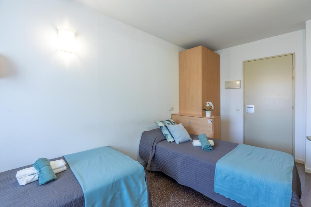 Residencia Universitaria Resa La Ciutadella Barcelona Bagian luar foto