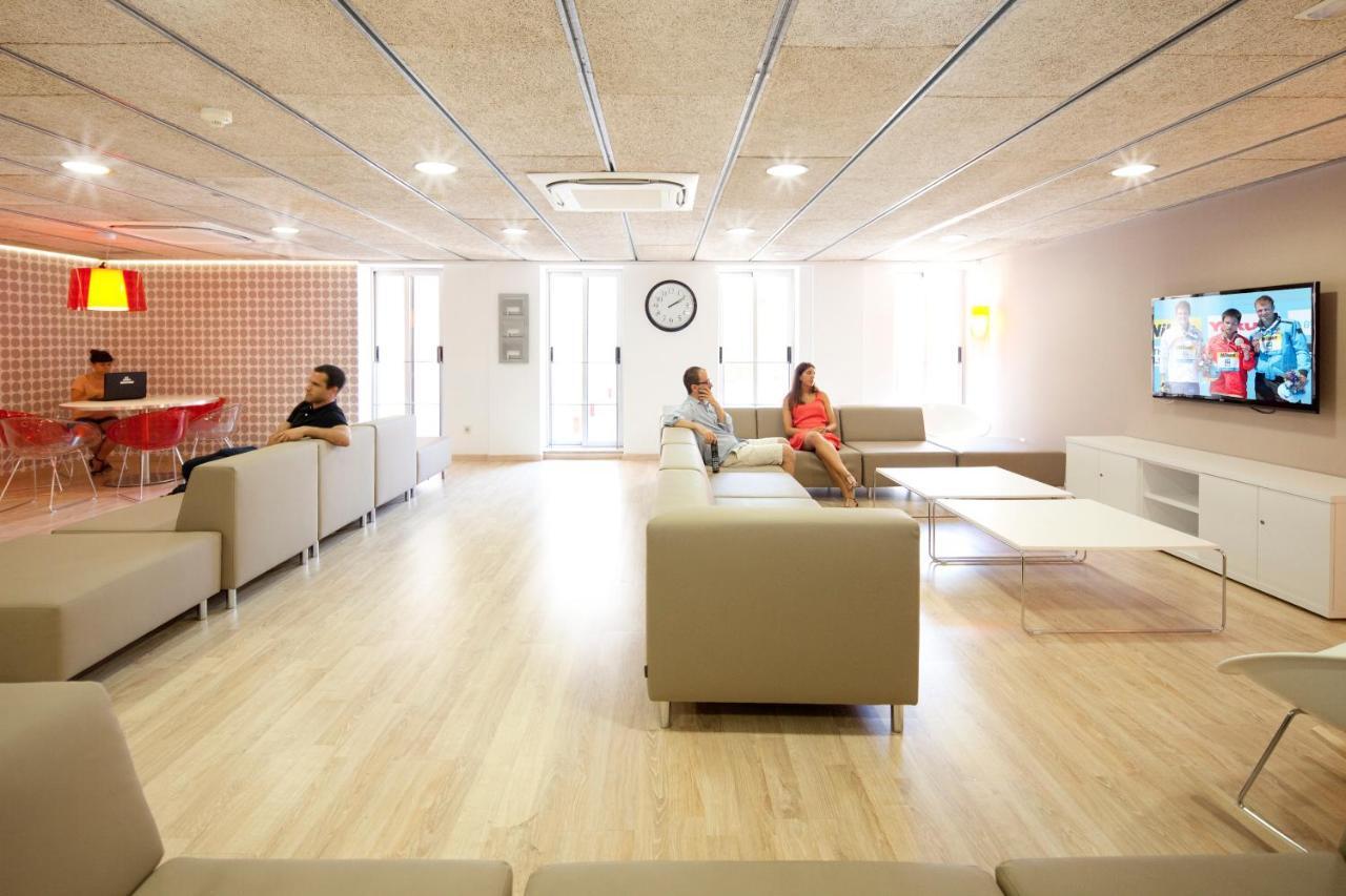 Residencia Universitaria Resa La Ciutadella Barcelona Bagian luar foto